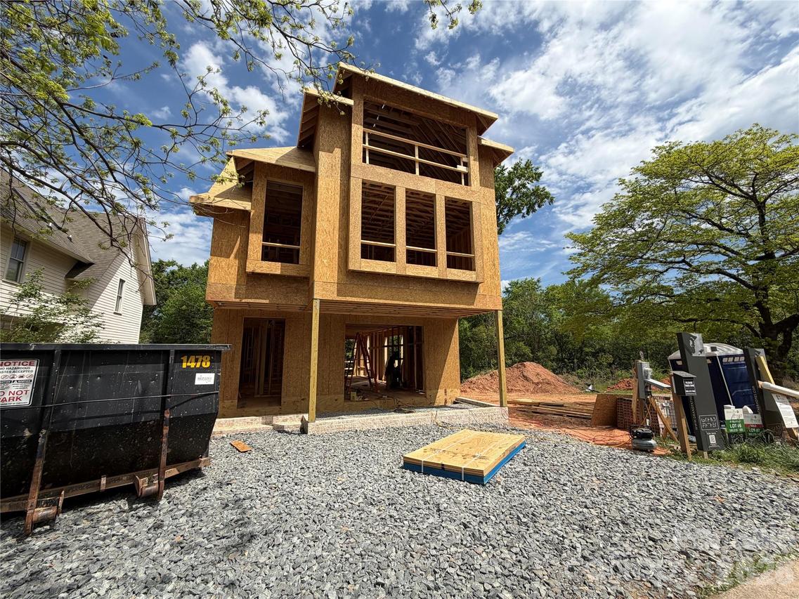 733 Charles Ave., Charlotte, NC 28205