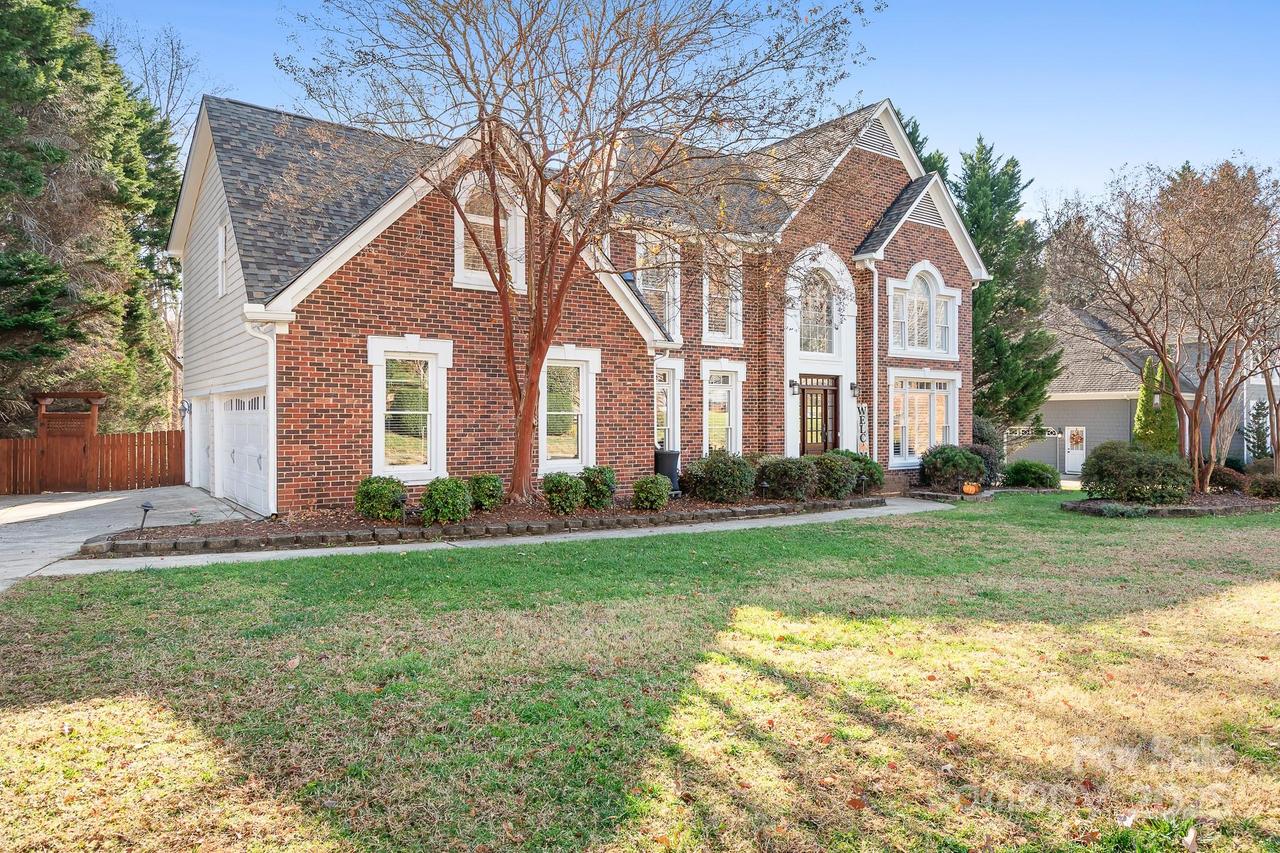 14830 Middlethorpe Ln., Huntersville, NC 28078
