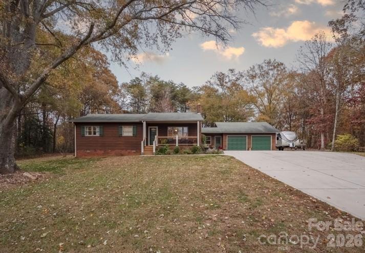 2174 Lynmore Dr., Sherrills Ford, NC 28673