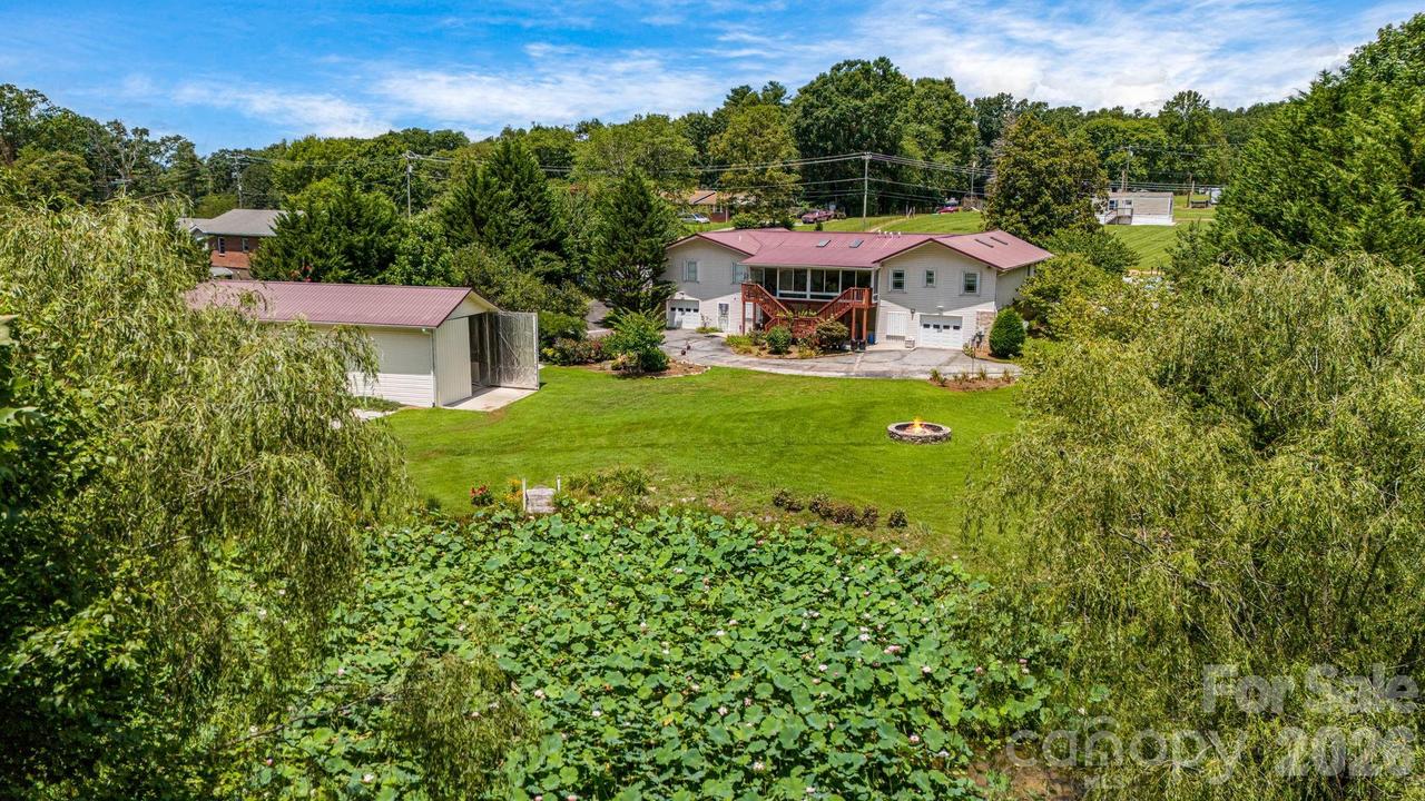 350 Old Sunset Hill Rd., Hendersonville, NC 28792