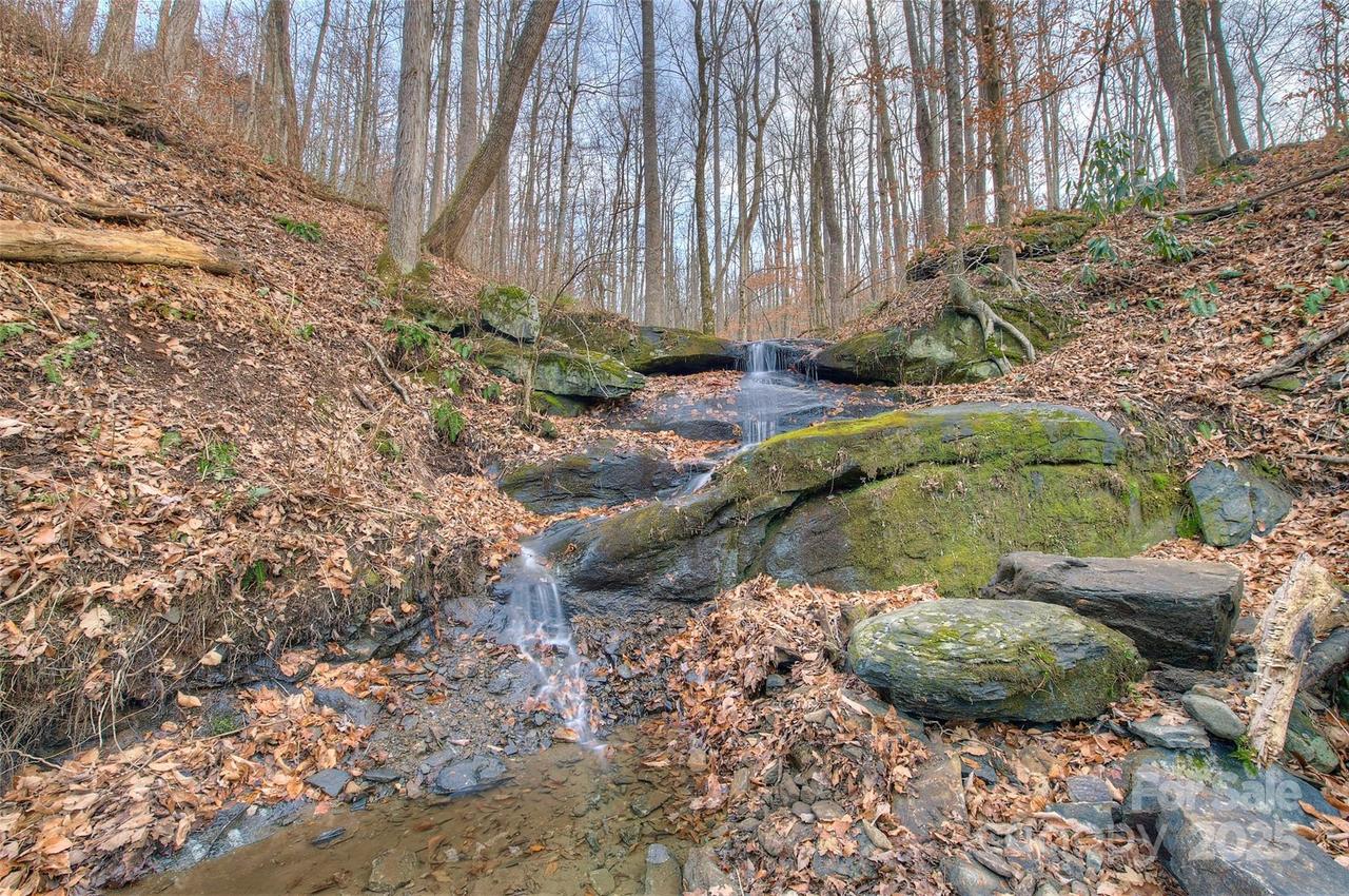 Pebble Ridge Rd., Spruce Pine, NC 28777