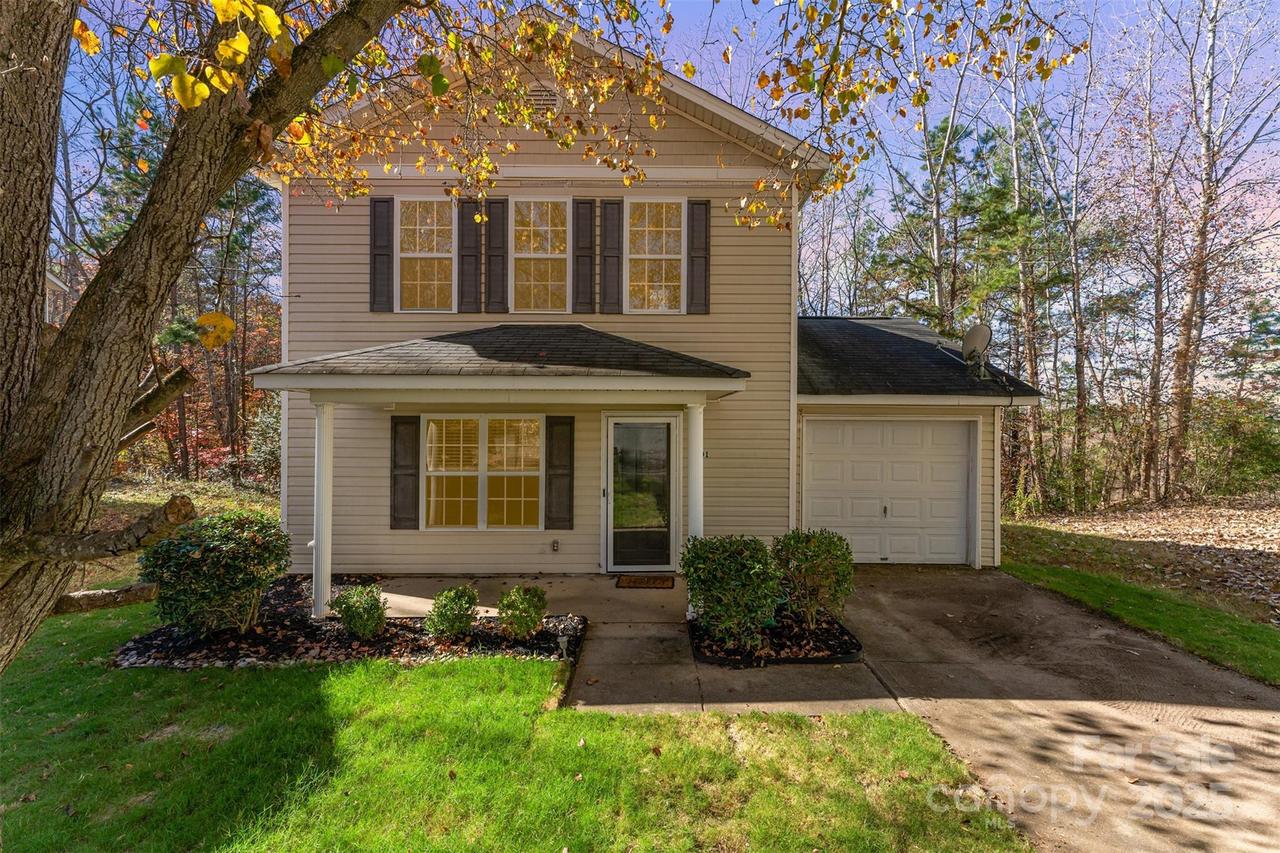 501 Woodington Ln., Charlotte, NC 28214