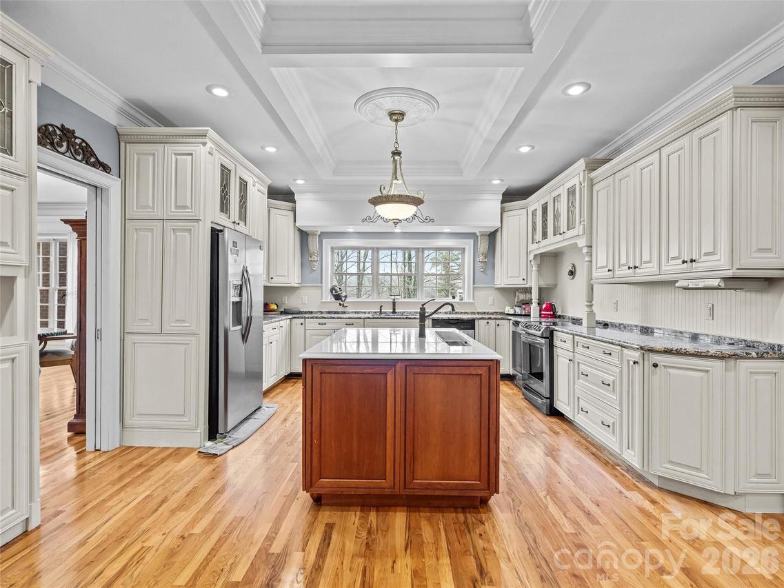 2983 Rockwood Dr., Lenoir, NC 28645