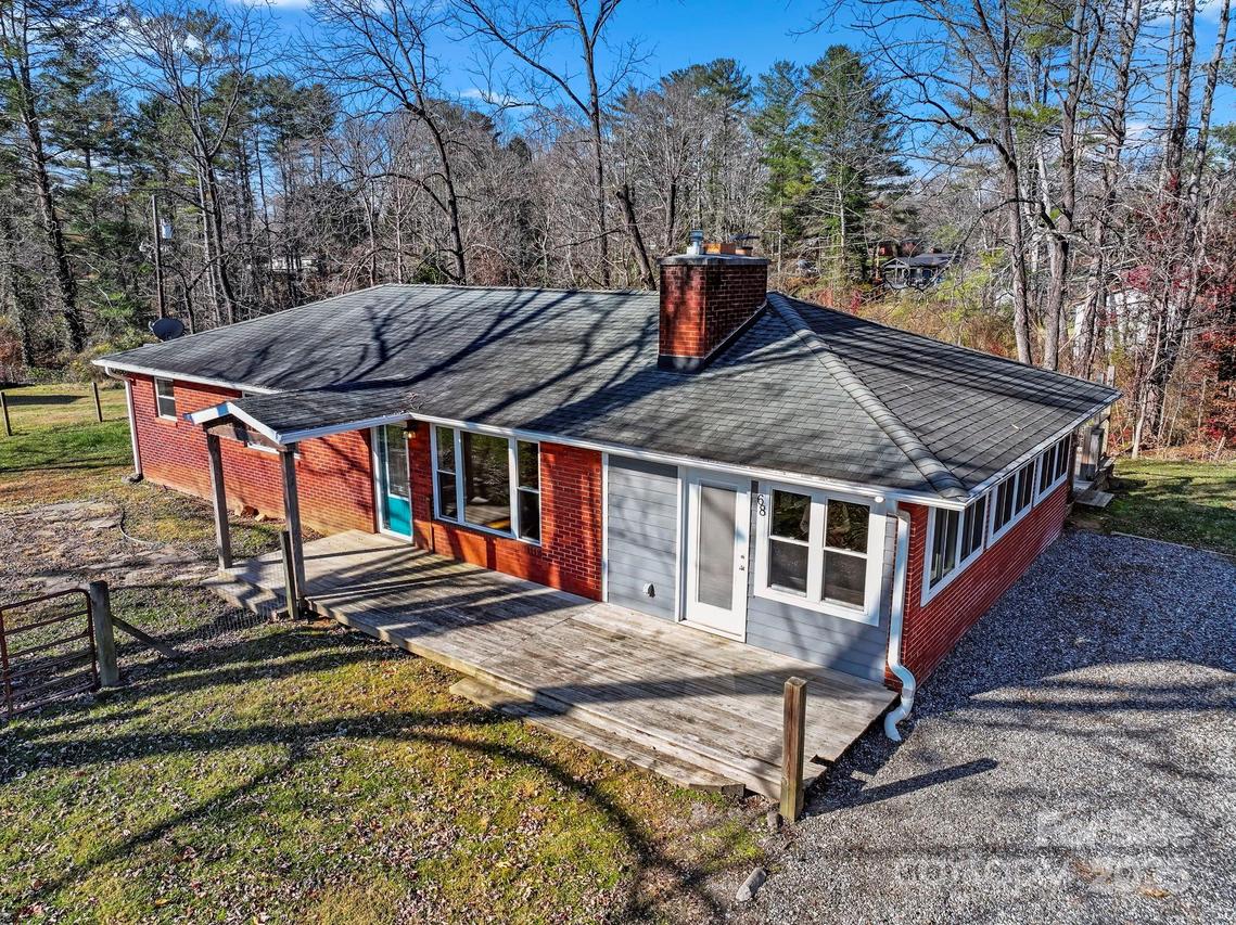 68 Lisam Way, Etowah, NC 28729