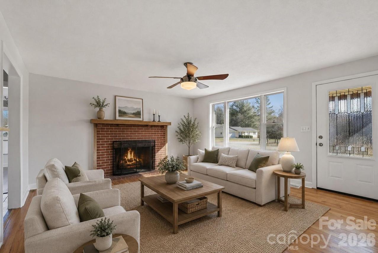 68 Lisam Way, Etowah, NC 28729