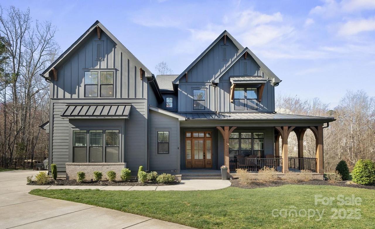 180 Twin Sisters Ln., Mooresville, NC 28117