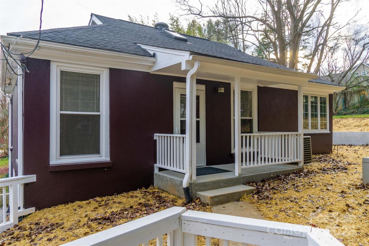 17 Mcdade St., Asheville, NC 28806