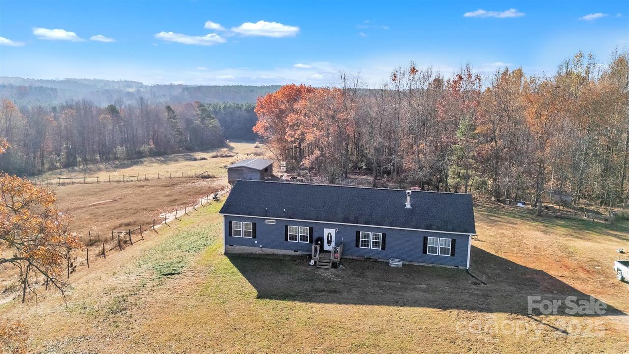 72 Crouch Rd., Taylorsville, NC 28681