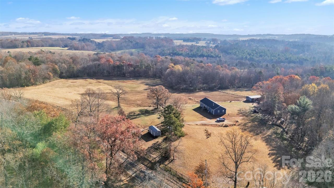 72 Crouch Rd., Taylorsville, NC 28681
