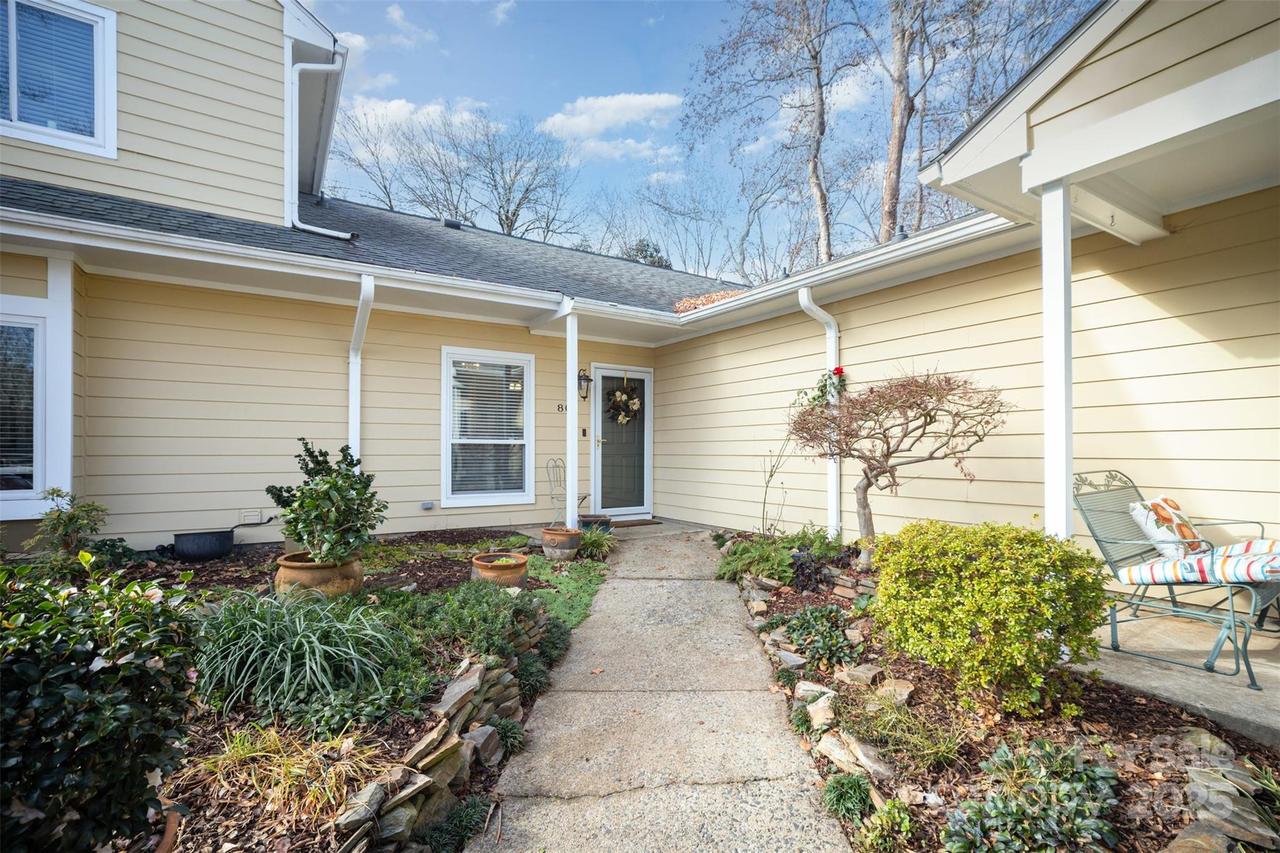 805 Sardis Cove Dr., Charlotte, NC 28270