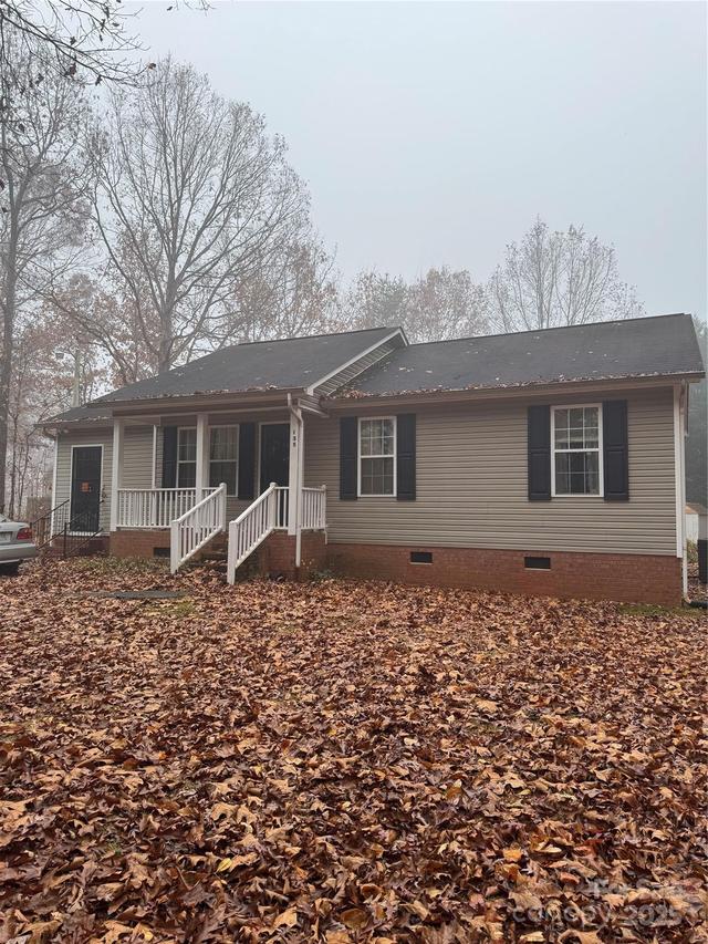 155 Brookview Rd., Statesville, NC 28625