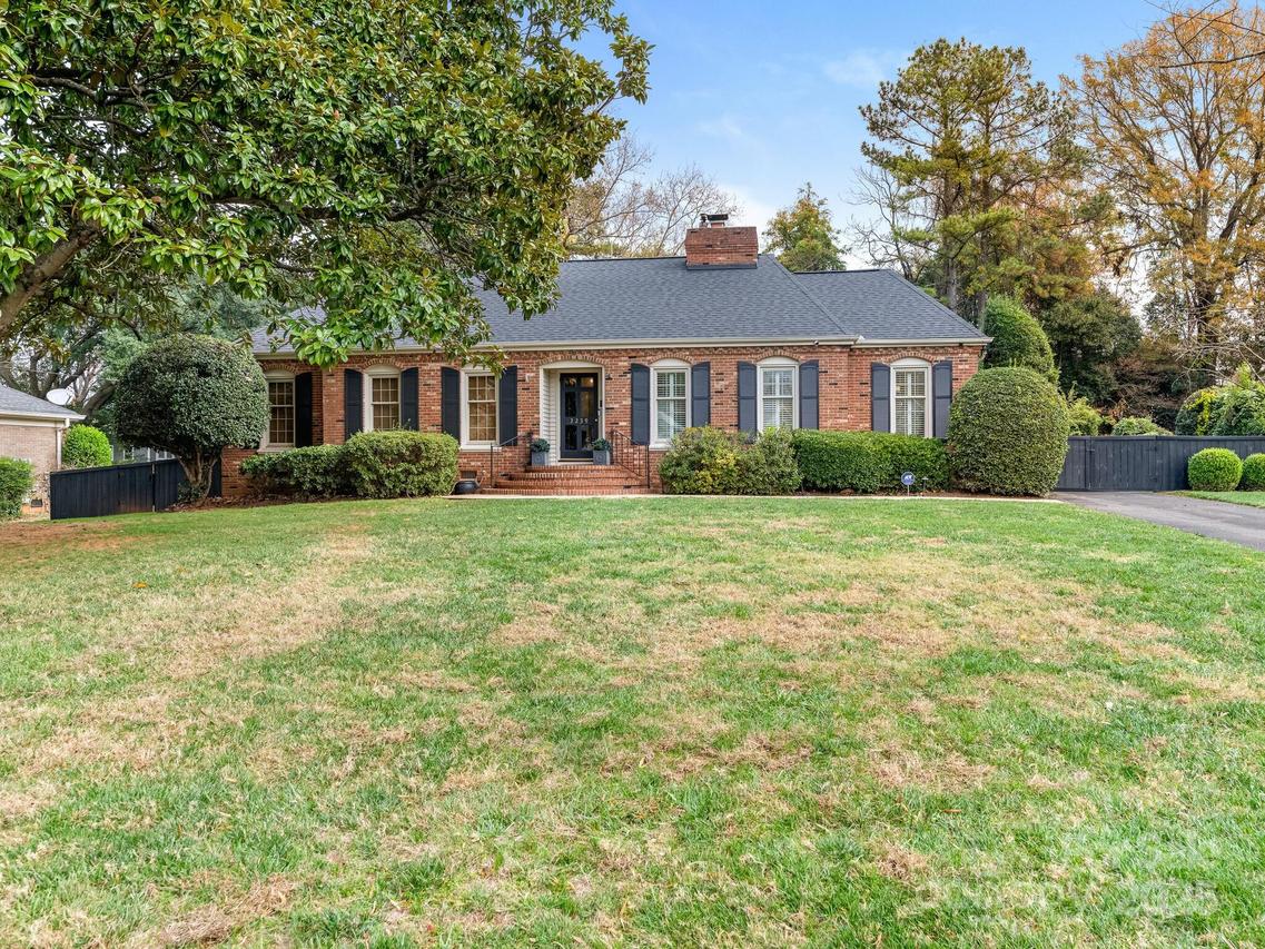 3239 Sunnybrook Dr., Charlotte, NC 28210