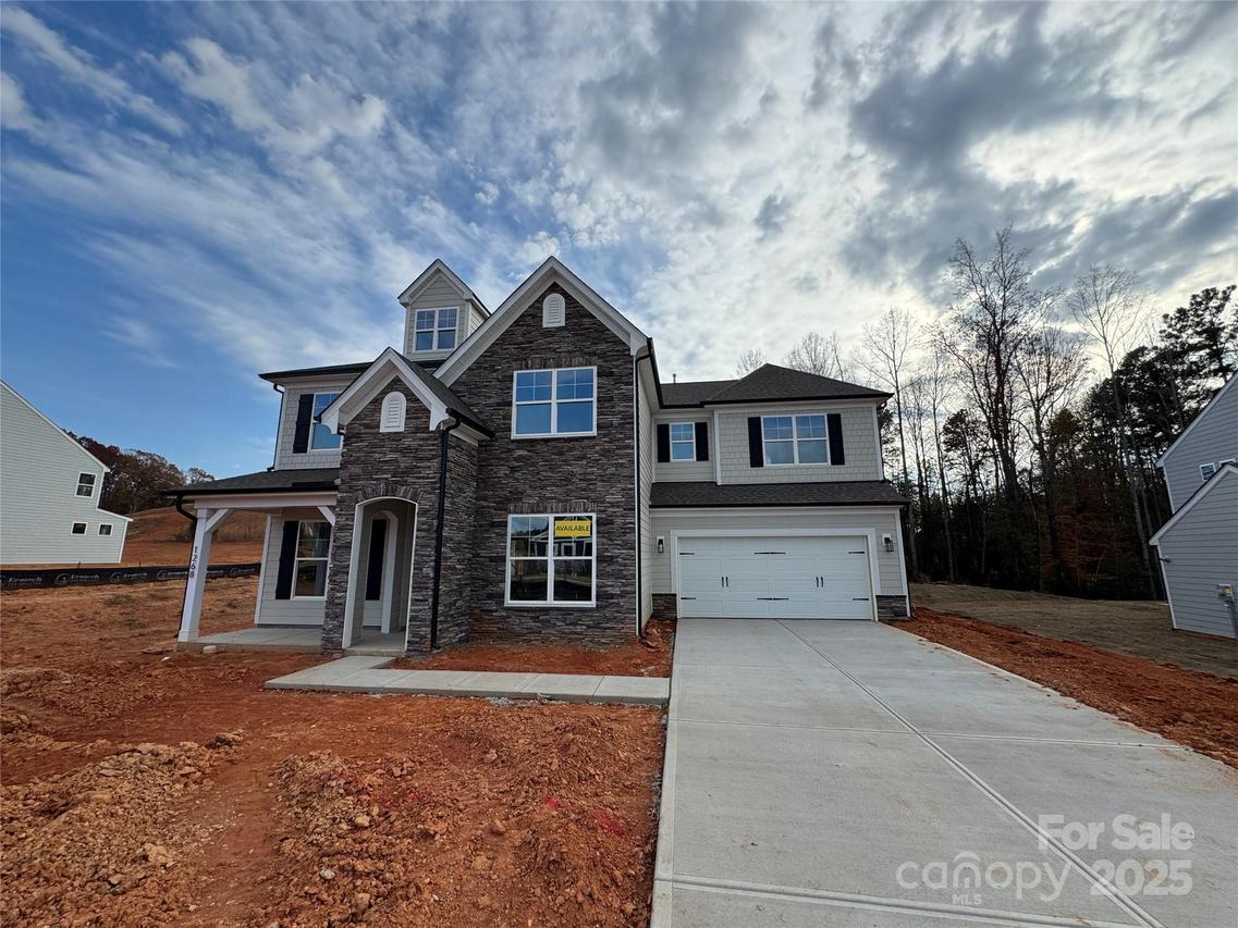 1268 Carrington Dr., Stanley, NC 28164