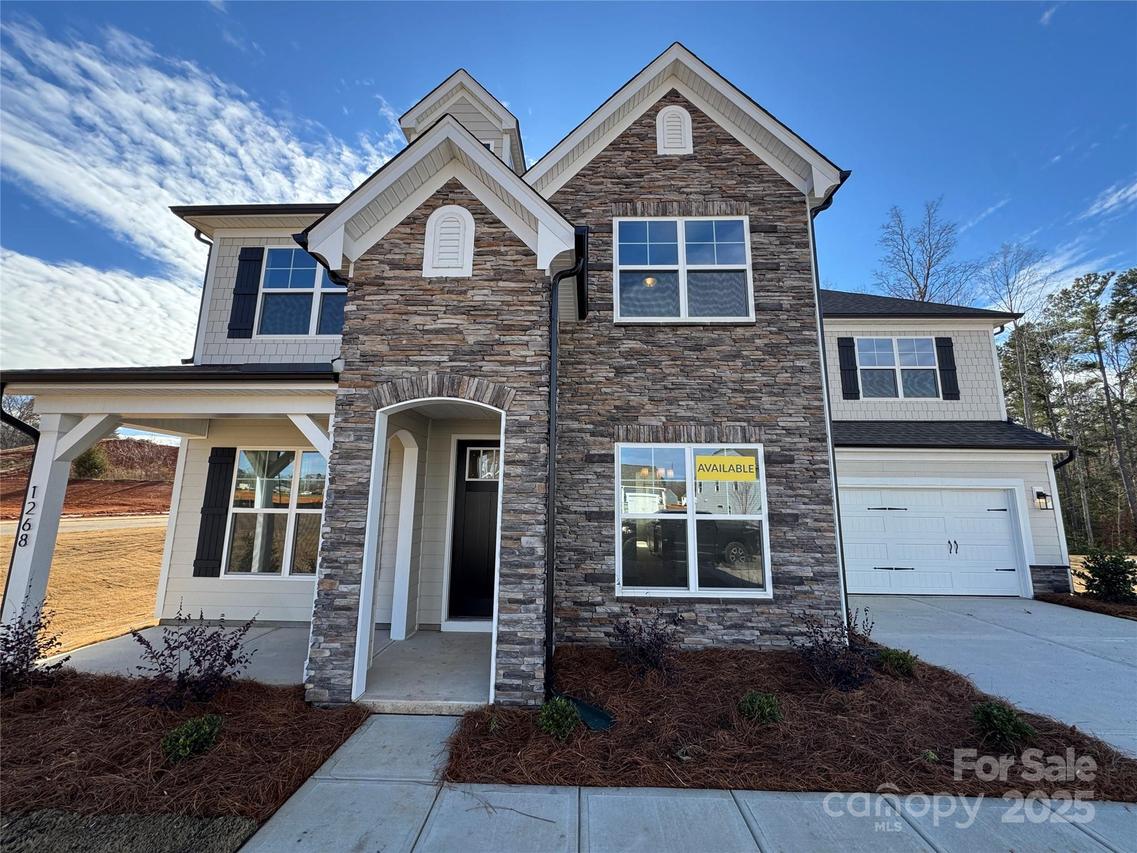 1268 Carrington Dr., Stanley, NC 28164