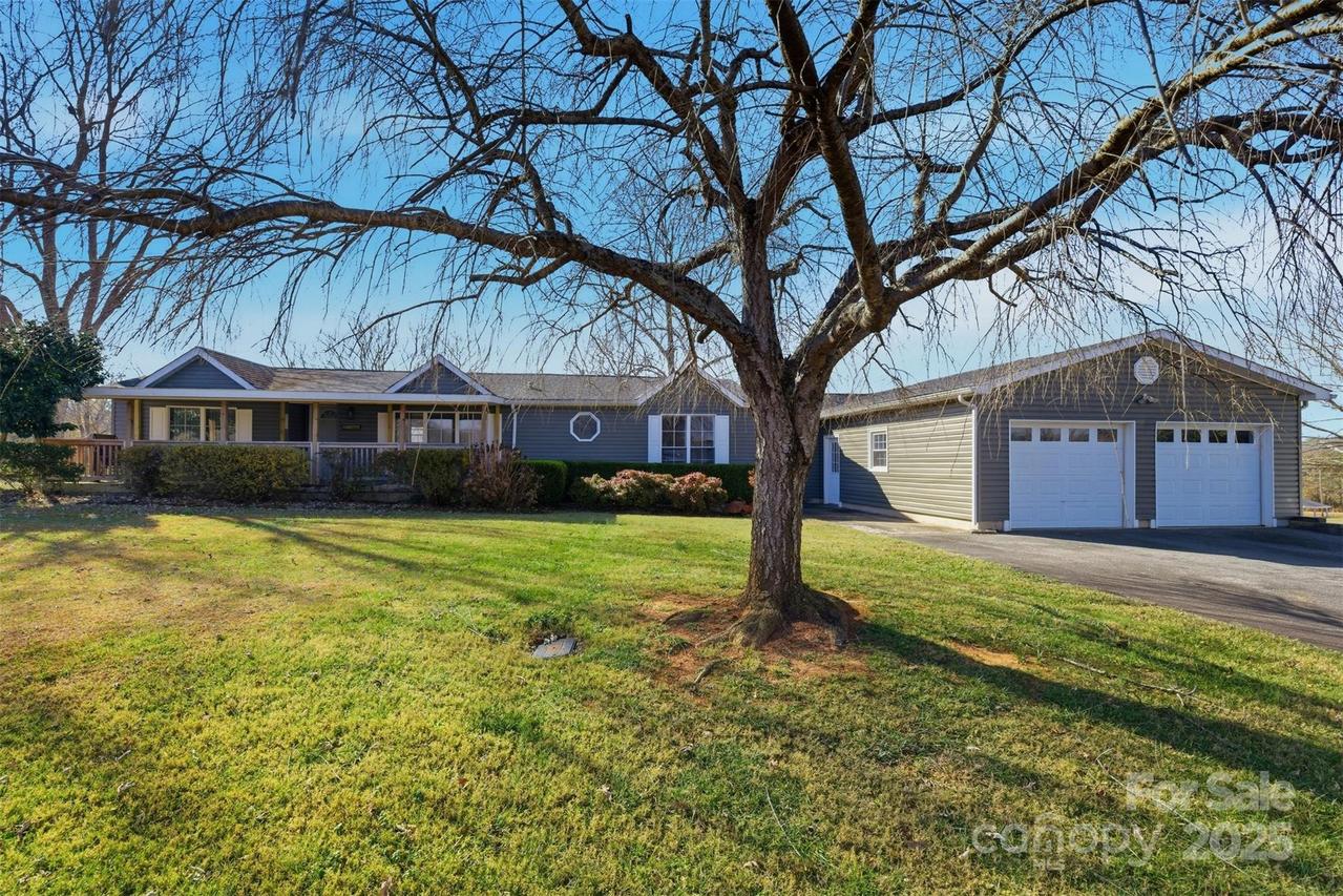 4598 Pruett Dr., Morganton, NC 28655