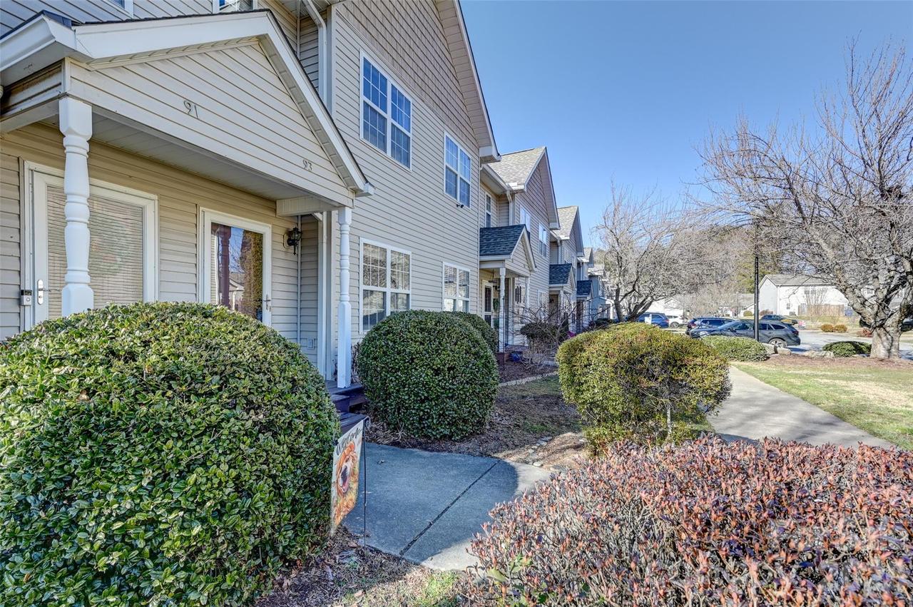 93 Stafford Ct., Fletcher, NC 28732