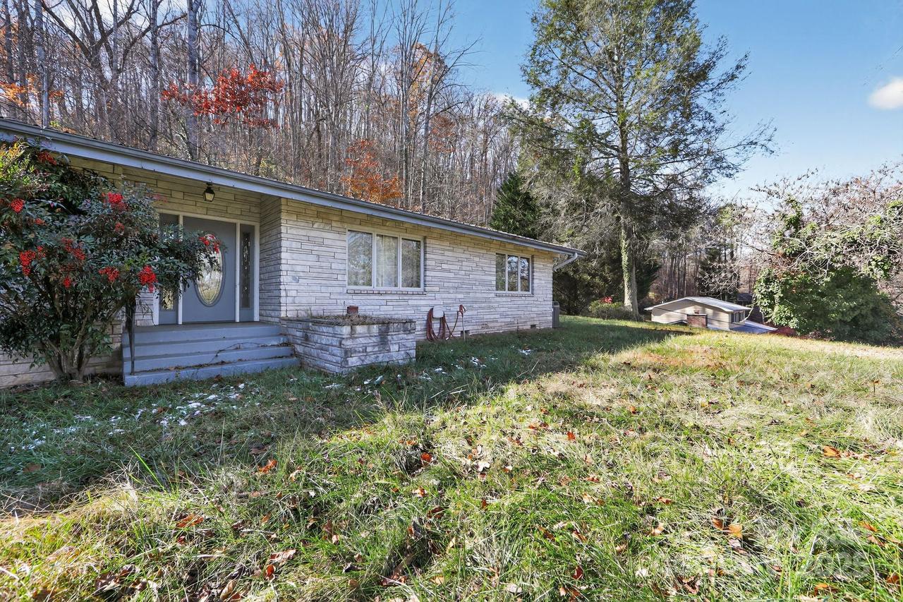 609 S Country Club Dr., Cullowhee, NC 28723