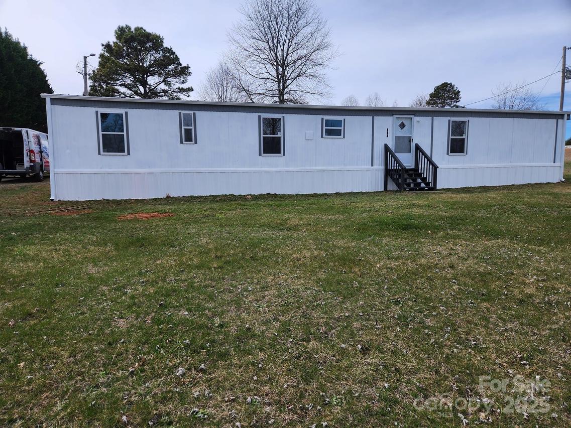 440 Ridgeland Dr., Cleveland, NC 27013