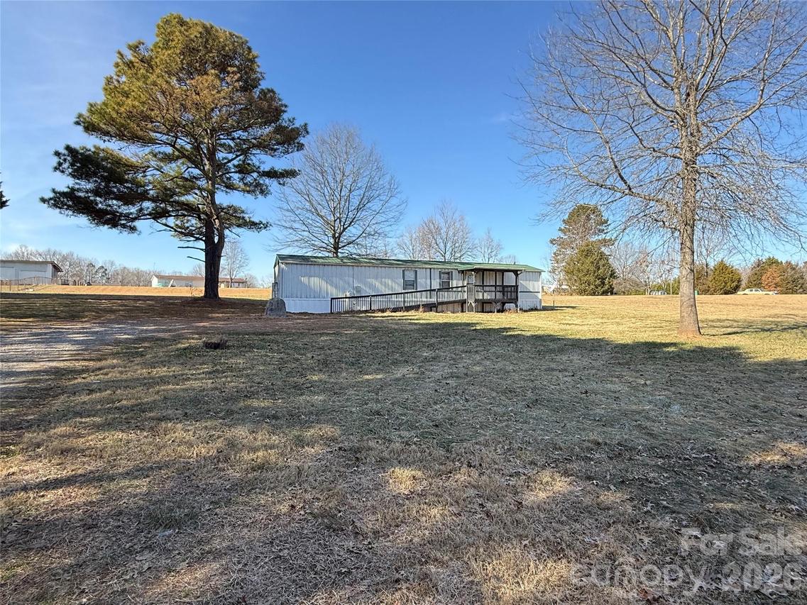 450 Ridgeland Dr., Cleveland, NC 27013