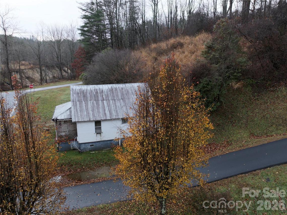 532 Pitman Rd., Bakersville, NC 28705