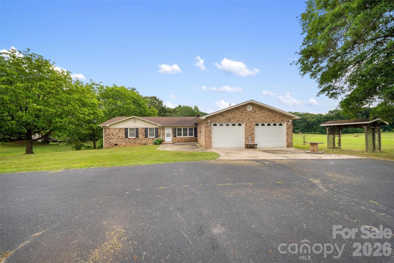 14740 Hatley Burris Rd., Stanfield, NC 28163