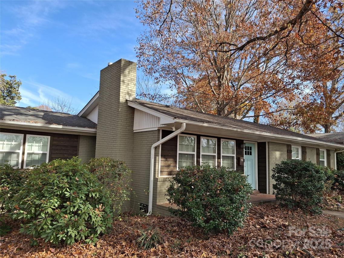3801 Sudbury Rd., Charlotte, NC 28205