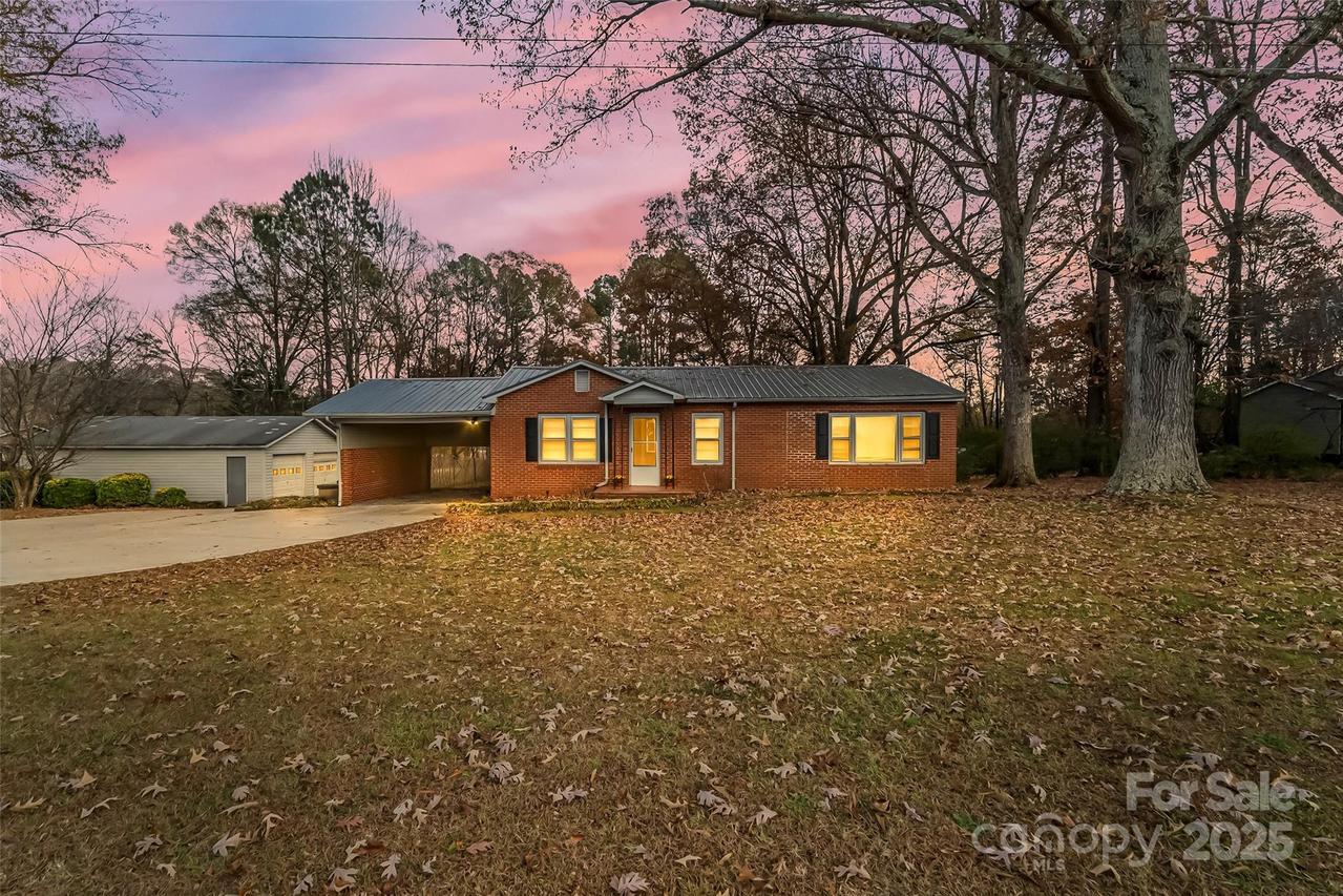 2282 Rome Jones Rd., Newton, NC 28658