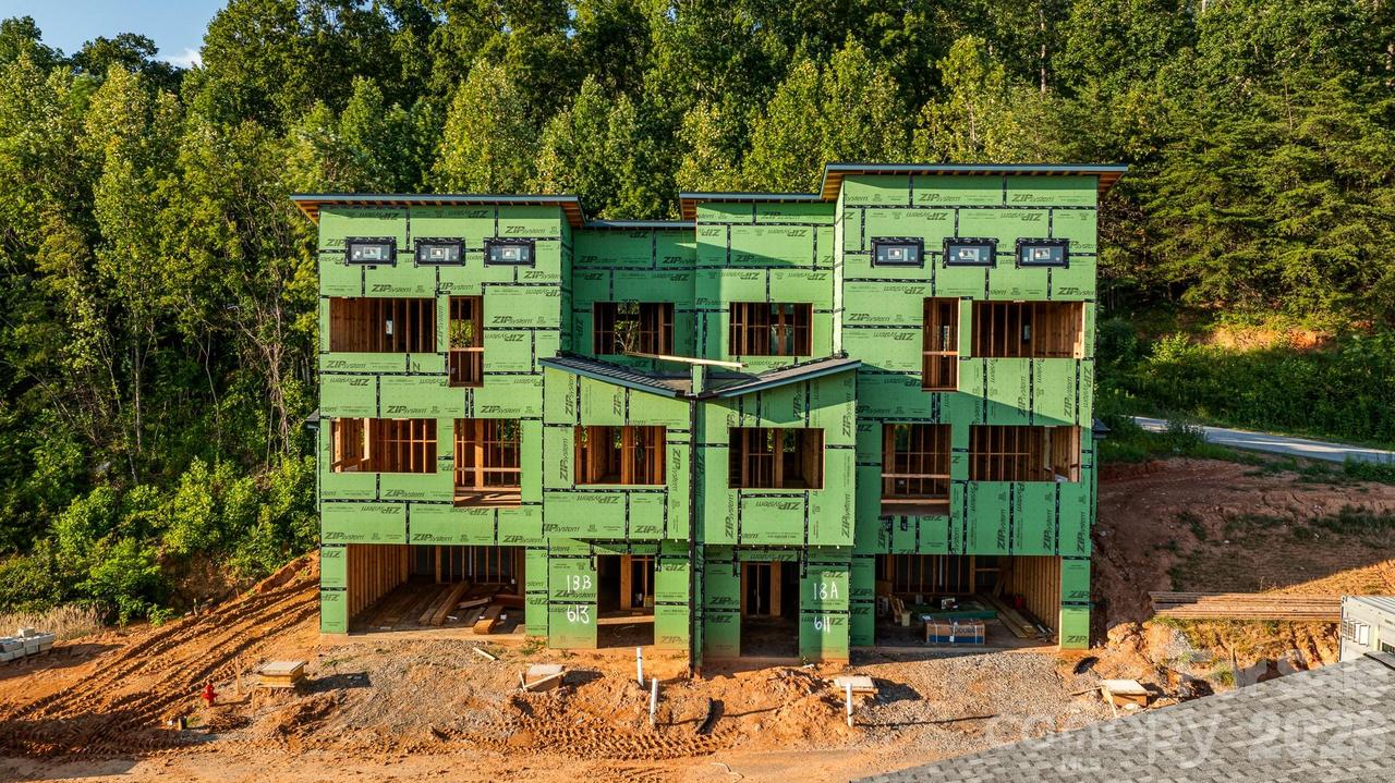 611 Storybook Villas Tr., Asheville, NC 28804