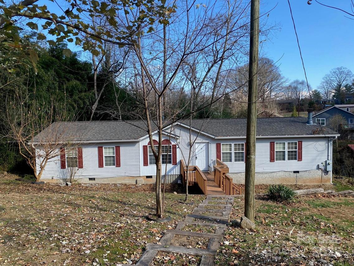 97 Sand Hill School Rd., Asheville, NC 28806