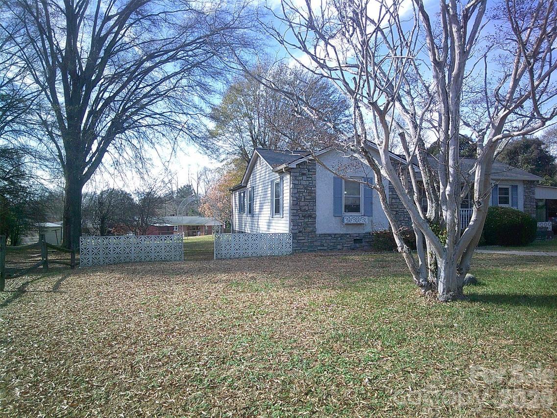 1303 W Dixon Blvd., Shelby, NC 28152
