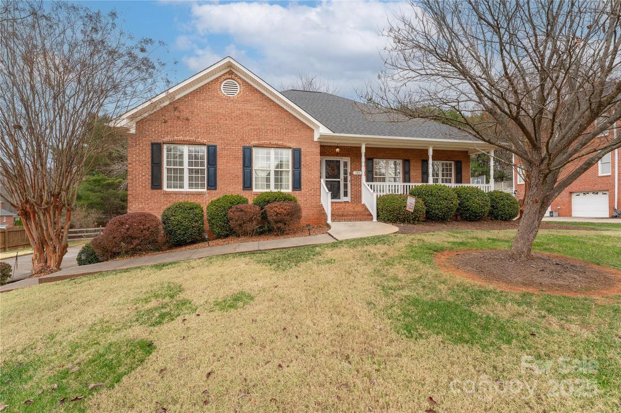 135 Suntree Dr., Advance, NC 27006