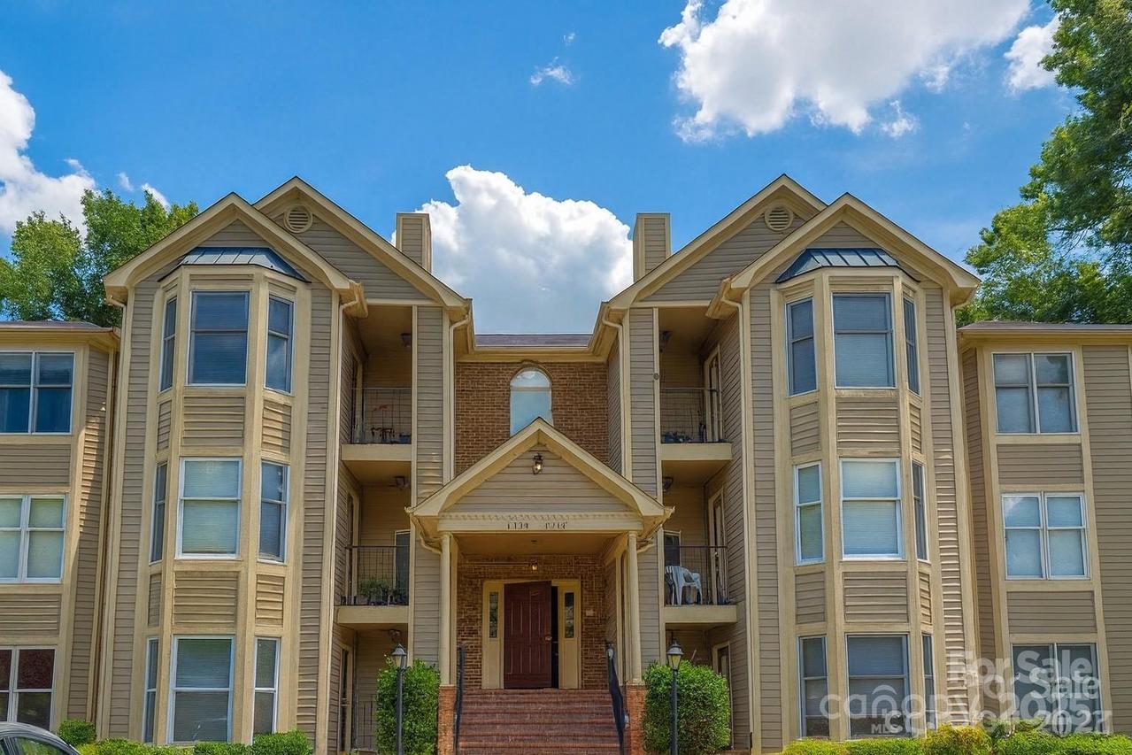 6234 Rosecroft Dr., Charlotte, NC 28215