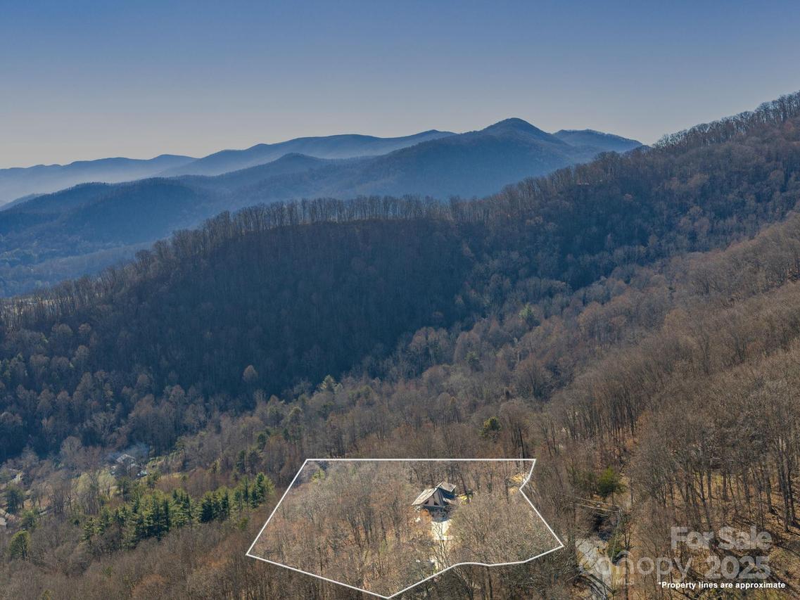 26 Ashewood Ln., Waynesville, NC 28786