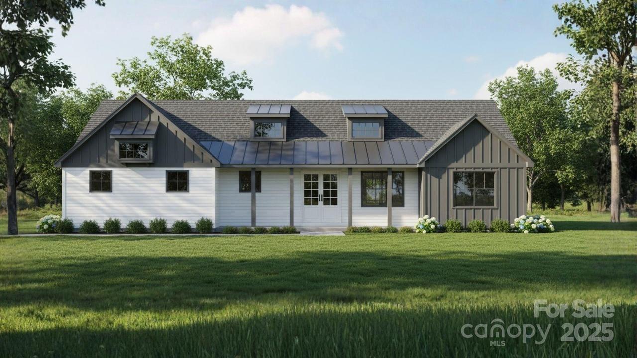 20 Nature Walk Ln., Etowah, NC 28739