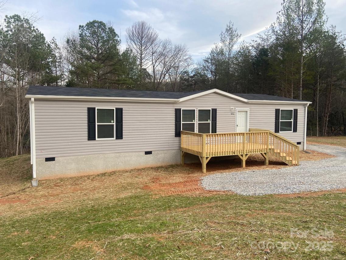 1052 Benfield Woods, Morganton, NC 28655