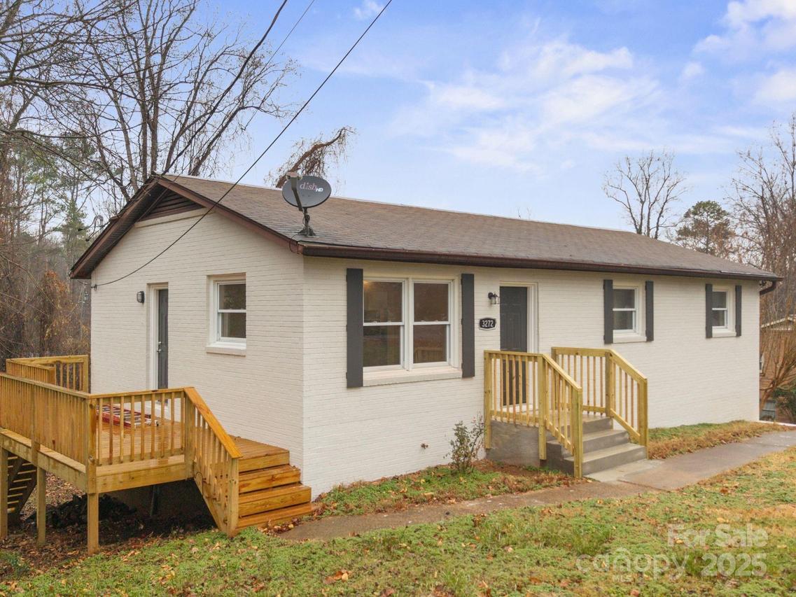 3272 Wilson Heights Dr., Hildebran, NC 28637