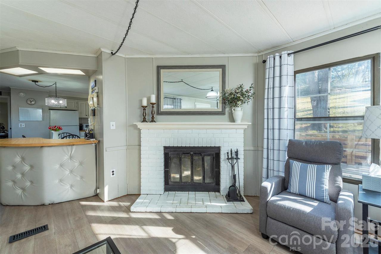 29 Moore St., Asheville, NC 28804