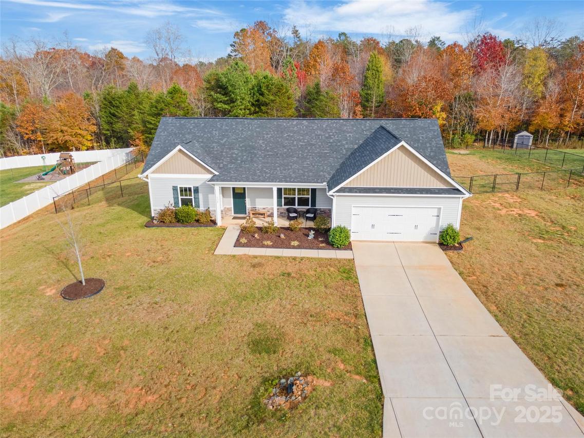 536 Amanda Faith Ln., Mount Holly, NC 28120