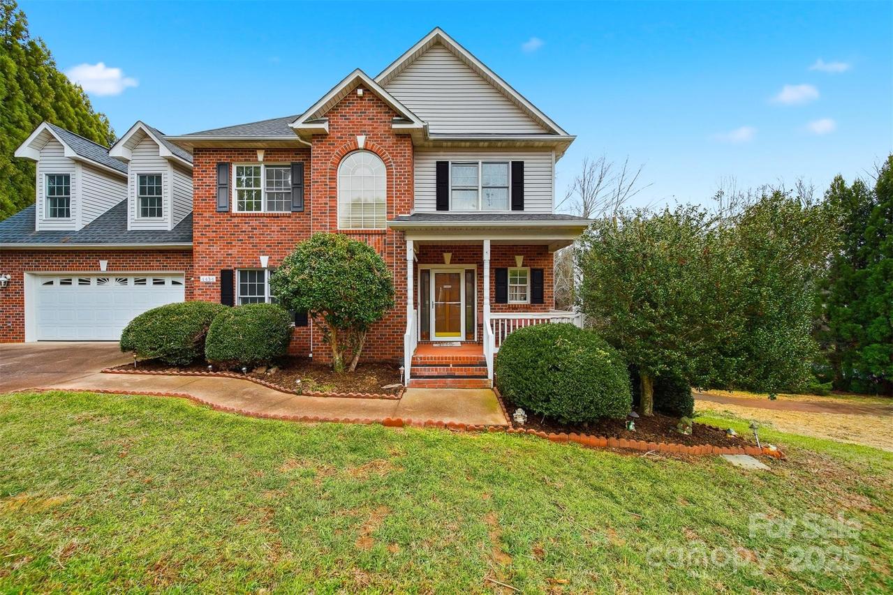 4434 Steeple Chase Dr., Hickory, NC 28601