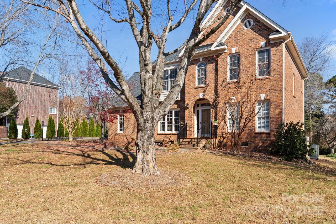 4855 Century Oaks Ln., Winston Salem, NC 27106