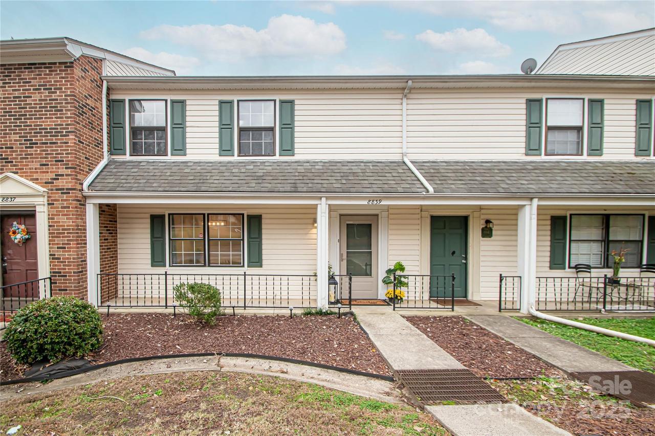 8839 Hunter Ridge Dr., Charlotte, NC 28226