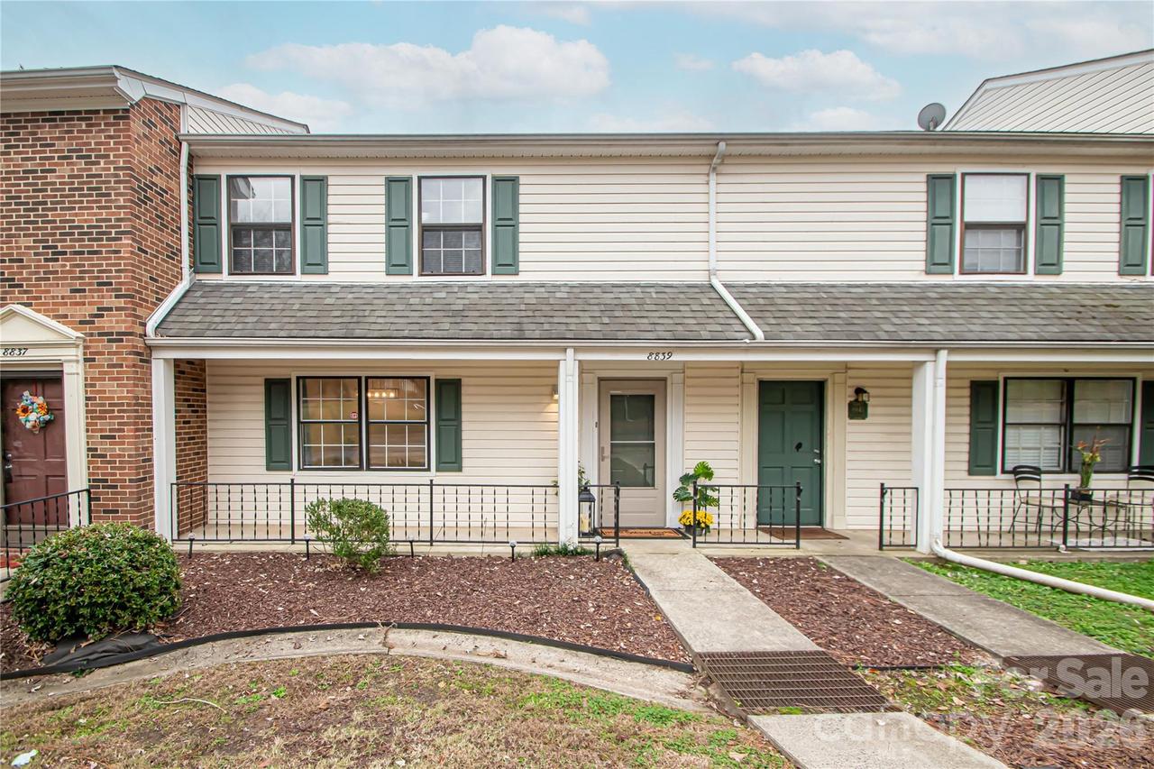 8839 Hunter Ridge Dr., Charlotte, NC 28226