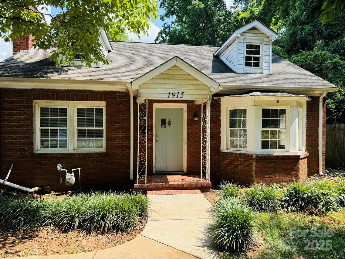 1915 West Blvd., Charlotte, NC 28208