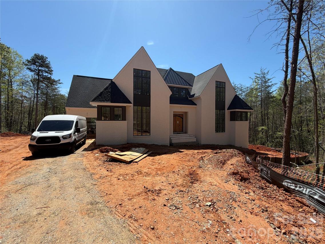 1037 Ventosa Dr., Denver, NC 28037