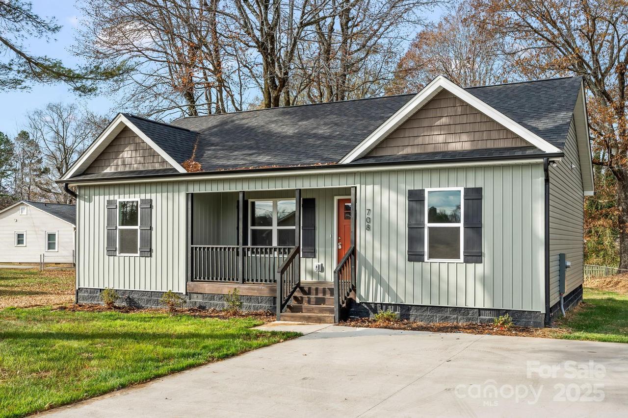 708 Ferndale Dr., Thomasville, NC 27360