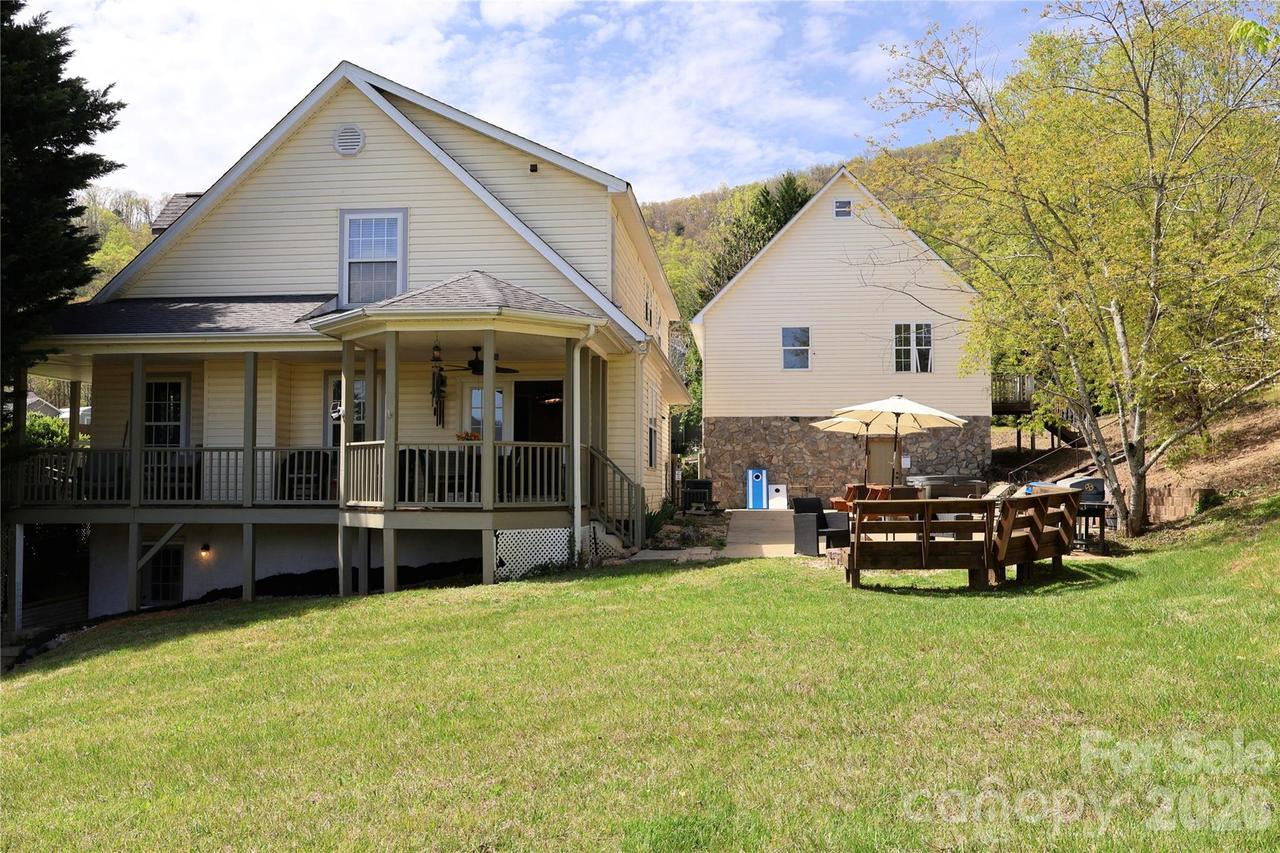 39 Kirkland Dr., Asheville, NC 28805