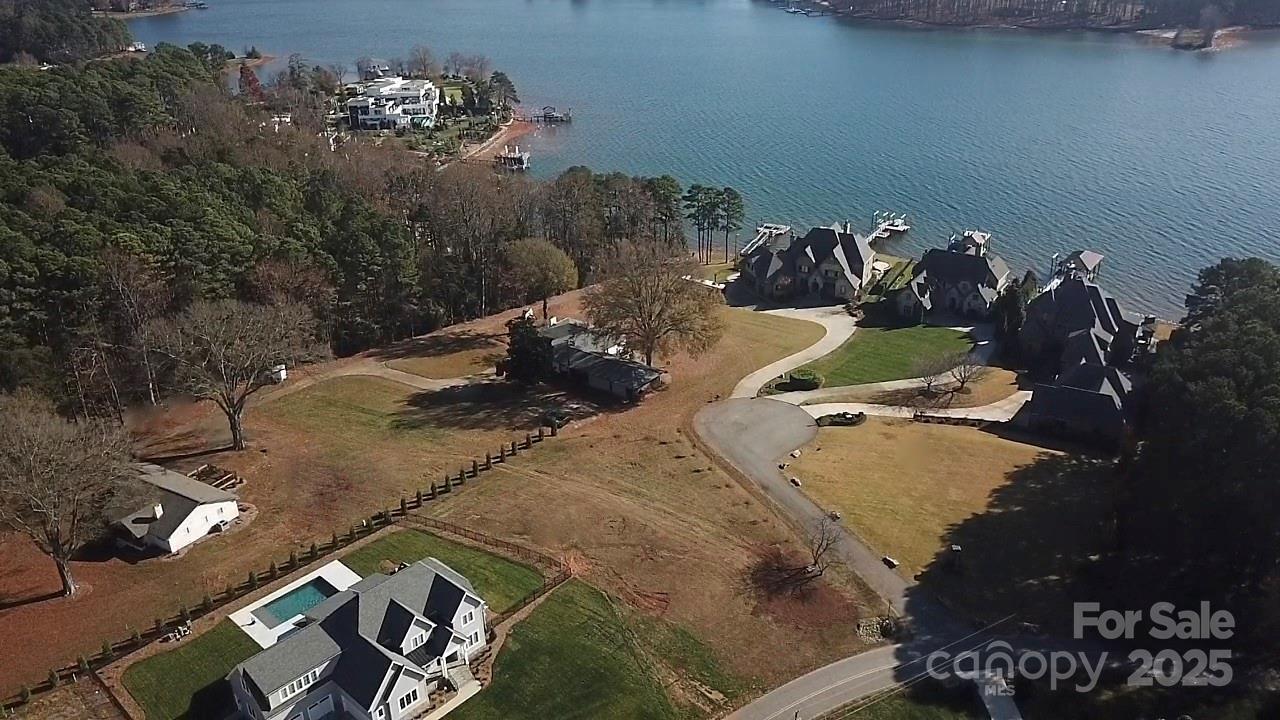 309 Camino Real Rd., Mooresville, NC 28117