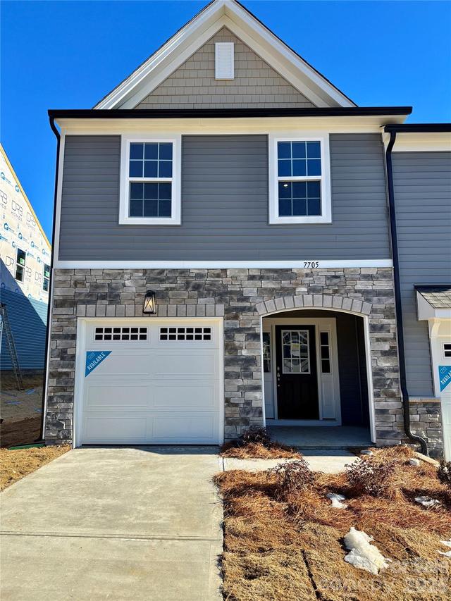 7705 Ethora Way, Charlotte, NC 28216