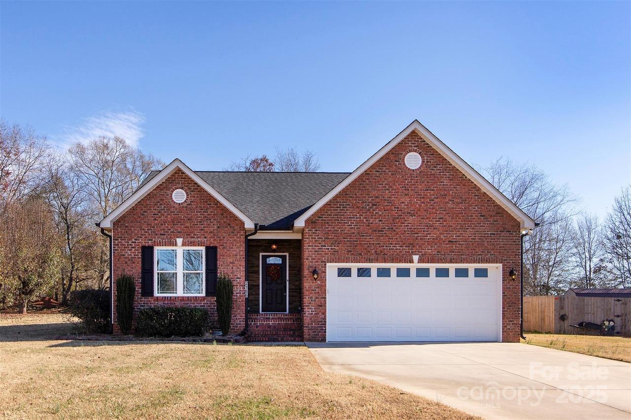 2186 Oklahoma Ct., Lincolnton, NC 28092