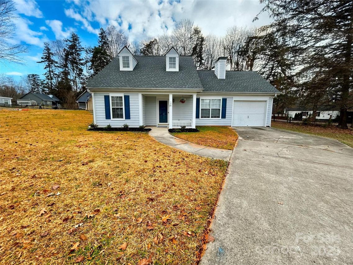 124 Indian Paint Brush Dr., Mooresville, NC 28115